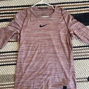 NIKE men’s workout shirt (long-sleeved)